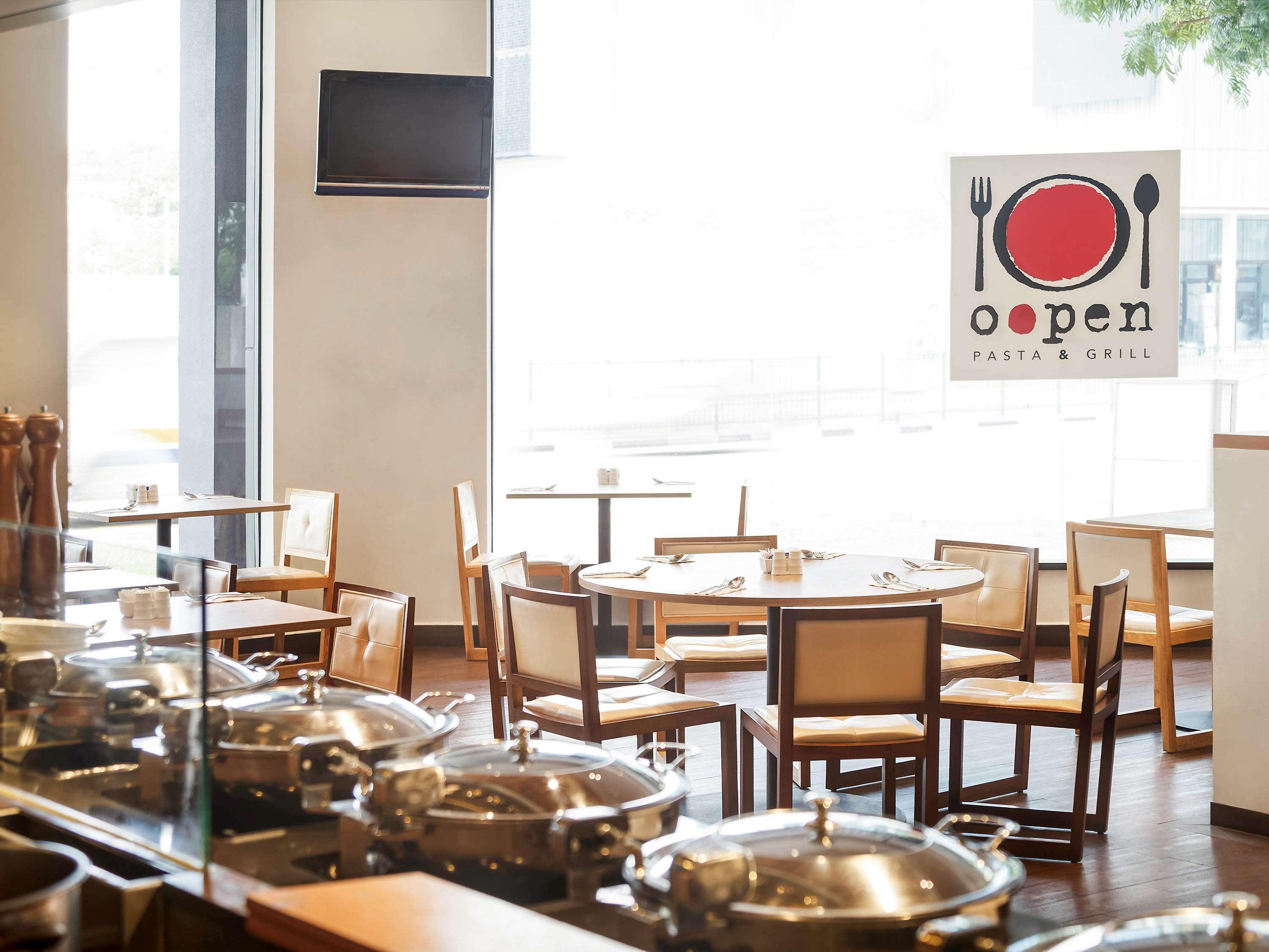 Ibis Novena Khách sạn 3*