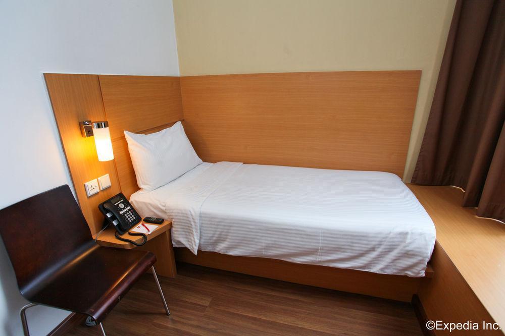 Ibis Novena Khách sạn