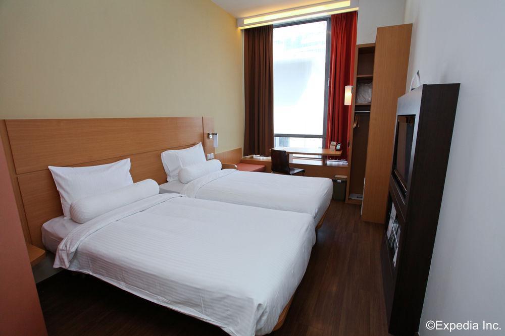 Ibis Novena Khách sạn 3*