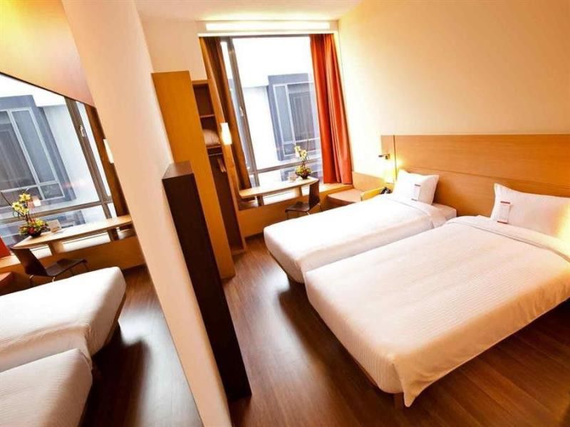 Ibis Novena Khách sạn 3*